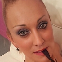 Daniela Evans Meztelen