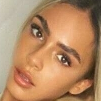 daniella.di Meztelen