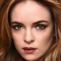 Danielle Panabaker Meztelen