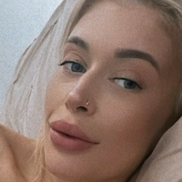 Darcymay Meztelen