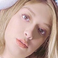Demy Suseth Meztelen