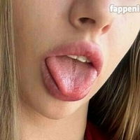 di_hot_1 Meztelen