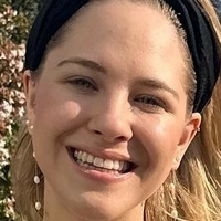 Diana zur Löwen Meztelen