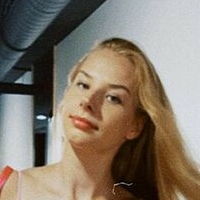 Dorka Juhasz Meztelen