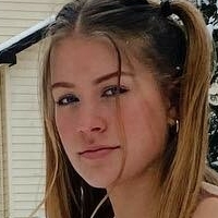 Elise T Meztelen