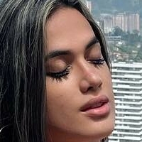 Elizabeth Guisao Meztelen