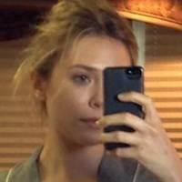 Elizabeth Olsen Meztelen