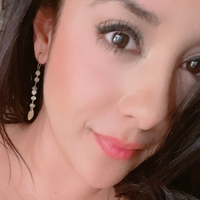 Elizabeth Retana Meztelen