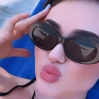 elizavetabom Meztelen