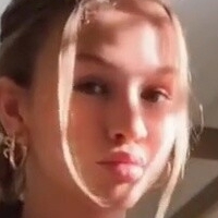Ella Horan Meztelen