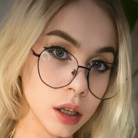 ella_tatti Meztelen
