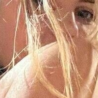 ellefoxfree Meztelen