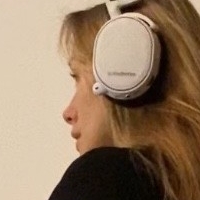 Ellen Åkesson Meztelen
