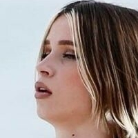 Ellie Gates Meztelen