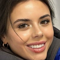 emiliaarola Meztelen