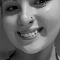 Emily Gobbey Meztelen