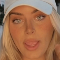 Emily Jane Meztelen