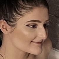 Emily McGrath Meztelen