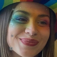 Emily Mello Meztelen