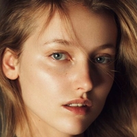 Emily Van Raay Meztelen