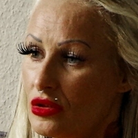 Emjay Rosso Meztelen