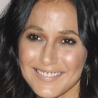 Emmanuelle Vill Meztelen