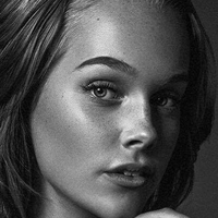 Estelle Berglin Meztelen
