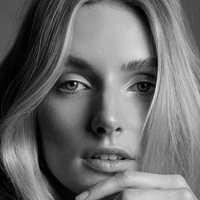 Eva Staudinger Meztelen