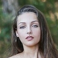 Fabiola Holystone Meztelen