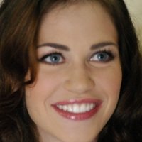 Faith Leon Meztelen