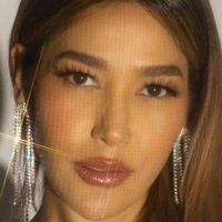 Farina Meztelen