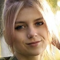 Fox Yuliya Meztelen