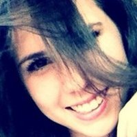 Gabriela Cerqueira Meztelen