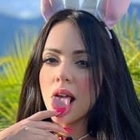 Genesis Muñeton Meztelen