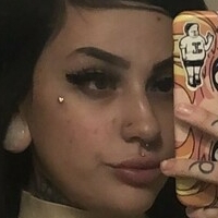 gia_string Meztelen