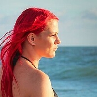 Gillian Robertson Meztelen