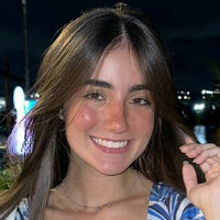 Giovanna Oliveira Meztelen