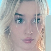 Grace Glenn Meztelen