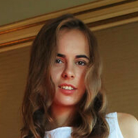 Gracie Free Meztelen