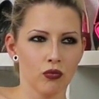 Gypsy Page Meztelen