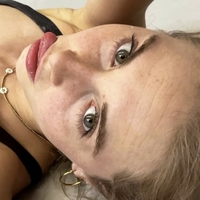 Hannah Meul Meztelen