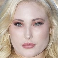 Hayley Hasselhoff Meztelen