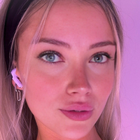 Helene Hofer Meztelen