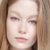 Hollie-May Saker Meztelen