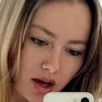 HonkSophie Meztelen