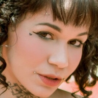Ilana SG Meztelen