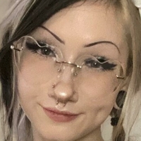 iluvy0umore Meztelen