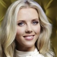 Ines Karu Meztelen