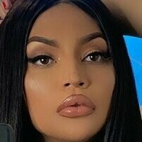 Isis Mascote Meztelen