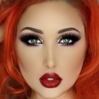 Ivy Tenebrae Meztelen